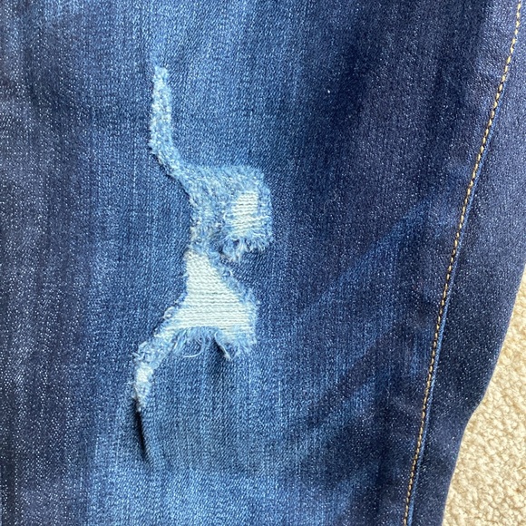 NWT KanCan Distressed Skinny Jeans Size 26/5 - Picture 5 of 12